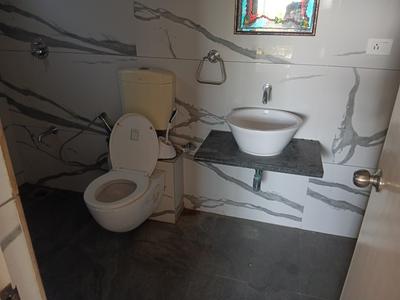 Image of 1400 Sq.ft 3 BHK Apartment / Flat for rent in Sangath Posh, Chandkheda, Ahmedabad for Rs. 40000