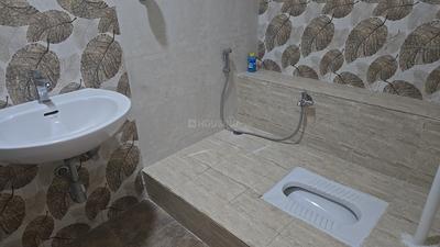GR Heights Bathroom One 4