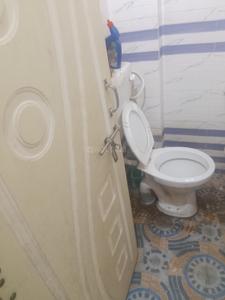Bathroom Image of 1800 Sq.ft 1 BHK Independent House for rent in Urus Bodrai Warangal for Rs. 8000
