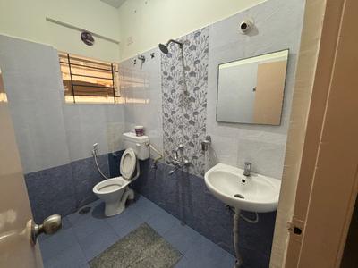 Bathroom Image of 1200 Sq.ft 3 BHK Apartment / Flat for rent in SV Lake View, RR Nagar Bengaluru for Rs. 38000