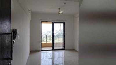 Living Room Image of 1000 Sq.ft 2.5 BHK Apartment / Flat for rent in Shapoorji Pallonji Joyville Hadapsar Annexe, Shewalewadi Pune for Rs. 29000