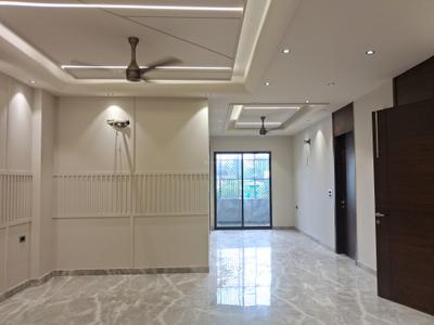 Living Room Image of 2250 Sq.ft 4 BHK Builder Floor for sale in New Builder Floors, Paschim Vihar New Delhi for Rs. 45000000