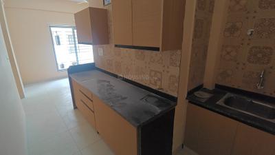 Kitchen Image of 650 Sq.ft 1 BHK Apartment / Flat for rent in Thanisandra Bengaluru for Rs. 20000