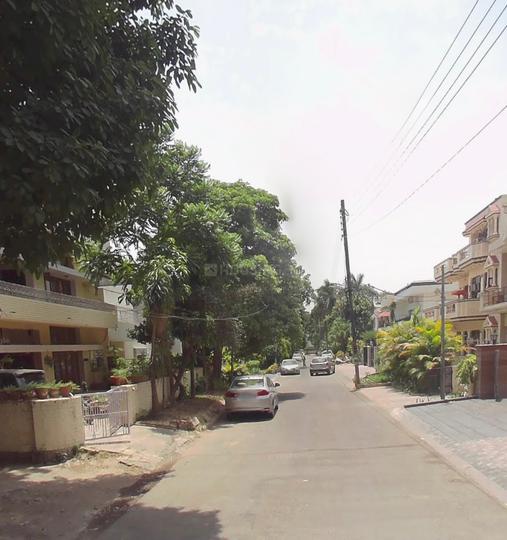 18A, Sector 18 Main Image 1