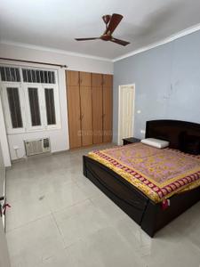 Bedroom Image of 1320 Sq.ft 2 BHK Apartment / Flat for rent in Gaurs Heights, Vaishali Ghaziabad for Rs. 34000