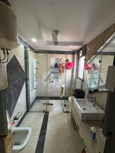 Kitchen Image of 2451 Sq.ft 4 BHK Builder Floor for sale in Anand Vihar New Delhi for Rs. 35000000