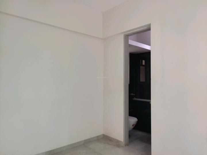 Salasar Esquare Main Image 1