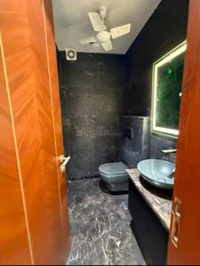 Image of 2700 Sq.ft 4 BHK Builder Floor for sale in Hauz Khas, New Delhi for Rs. 90000000