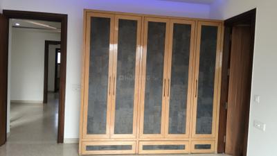 Bedroom Image of 1800 Sq.ft 3 BHK Builder Floor for rent in Paschim Vihar New Delhi for Rs. 65000