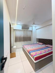 Bedroom Image of 1510 Sq.ft 3 BHK Apartment / Flat for sale in South Bopal Ahmedabad for Rs. 8700000