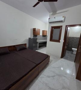 Bedroom Image of 400 Sq.ft 1 RK Studio for rent in Sector 10A Gurgaon for Rs. 17000