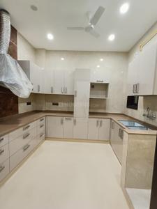 Kitchen Image of 2000 Sq.ft 3 BHK Builder Floor for sale in RWA Malviya Block B1, Malviya Nagar New Delhi for Rs. 42600000