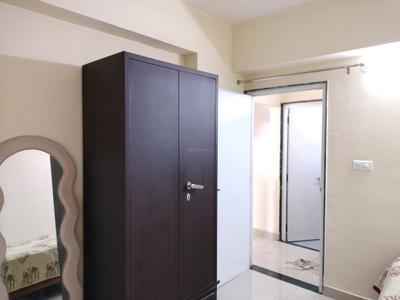 Bedroom Image of 600 Sq.ft 1 BHK Apartment / Flat for rent in Bharat Vihar New Delhi for Rs. 19000
