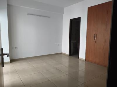 Bedroom Image of 1340 Sq.ft 3 BHK Apartment / Flat for rent in Gulshan Ikebana, Sector 143 Noida for Rs. 32000