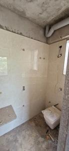 Bathroom Image of 926 Sq.ft 3 BHK Apartment / Flat for sale in HND Kushal Apartment, Vastrapur Ahmedabad for Rs. 11000000