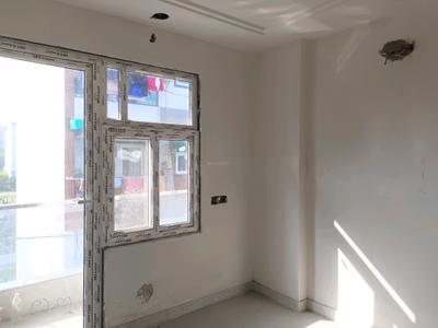 Bedroom Image of 850 Sq.ft 3 BHK Builder Floor for sale in Sector 29 Rohini New Delhi for Rs. 8700000
