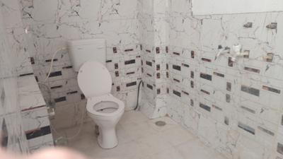 Image of 800 Sq.ft 2 BHK Builder Floor for rent in Sarojini Nagar, Lucknow for Rs. 6500