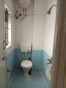 Bathroom Image of 1000 Sq.ft 2 BHK Builder Floor for rent in JP Nagar Bengaluru for Rs. 25000