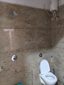 Bathroom Image of 650 Sq.ft 1 BHK Apartment / Flat for rent in Mahalakshmi Nagar Indore for Rs. 18000