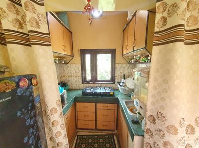 Kitchen Image of 550 Sq.ft 2 BHK Builder Floor for sale in Vaishali Ghaziabad for Rs. 4500000