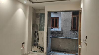 Bedroom Image of 756 Sq.ft 2 BHK Builder Floor for sale in Vikaspuri New Delhi for Rs. 13000001