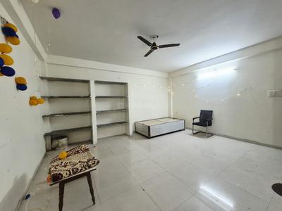 Hall Image of 350 Sq.ft 1 RK Apartment / Flat for rent in Mahalakshmi Nagar Indore for Rs. 8000