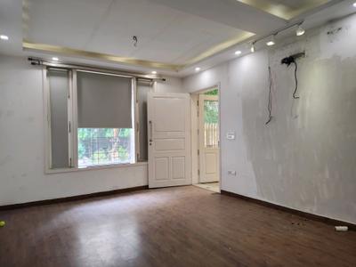 Living Room Image of 2500 Sq.ft 3 BHK Apartment / Flat for sale in DDA Flats Vasant Kunj, Vasant Kunj New Delhi for Rs. 60000000