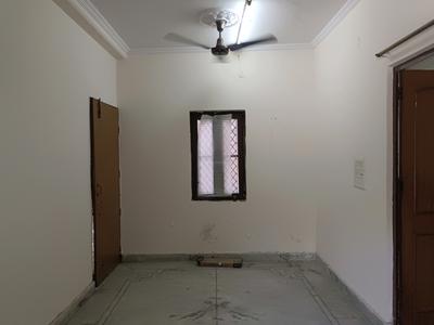 Living Room Image of 750 Sq.ft 2 BHK Builder Floor for rent in Pitampura New Delhi for Rs. 18000