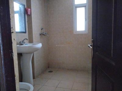 Image of 1280 Sq.ft 3 BHK Apartment / Flat for rent in Saviour Greenisle, Crossings Republik, Ghaziabad for Rs. 25000