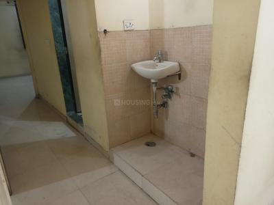 Bathroom Image of 1200 Sq.ft 3 BHK Apartment / Flat for sale in Lodha Paradise, Thane West Thane for Rs. 18500000