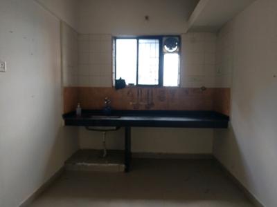 Kitchen Image of 650 Sq.ft 1 BHK Apartment / Flat for sale in Magarpatta Heliconia, Hadapsar Pune for Rs. 7500000