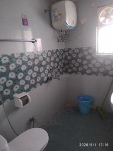 Bathroom Image of 1750 Sq.ft 3.5 BHK Apartment / Flat for rent in AKASH ENCLAVE, Vrindavan Yojana Lucknow for Rs. 30000