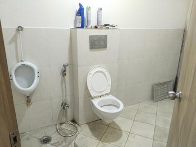 Bathroom Image of 750 Sq.ft 2 BHK Builder Floor for sale in Gomti Nagar Lucknow for Rs. 12500000