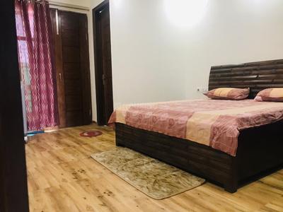Bedroom Image of 1611 Sq.ft 3 BHK Builder Floor for rent in Trehan Luxury Floors 71, Sector 71 Gurgaon for Rs. 60000