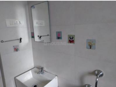 Image of 750 Sq.ft 2 BHK Apartment / Flat for rent in Bandra West, Mumbai for Rs. 100011