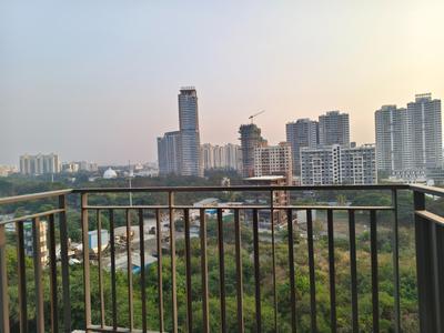 Balcony Image of 710 Sq.ft 1.5 BHK Apartment / Flat for sale in Amanora Gold Towers 44 45 And 46, Hadapsar Pune for Rs. 9500000