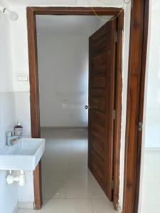 Bathroom Image of 997 Sq.ft 2.5 BHK Apartment / Flat for sale in Teerth Avila, Sus Pune for Rs. 9500000