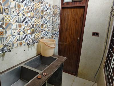 Bathroom Image of 1360 Sq.ft 2 BHK Builder Floor for rent in Krishna Nagar Lucknow for Rs. 19000