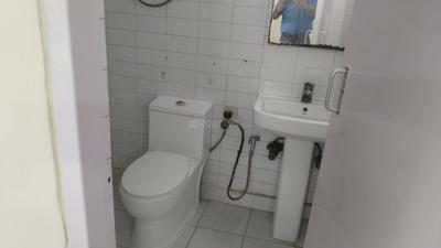 Image of 1300 Sq.ft 2.5 BHK Apartment / Flat for rent in Sector 30, Noida for Rs. 30000