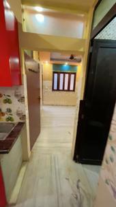 Kitchen Image of 450 Sq.ft 1 BHK Builder Floor for rent in Krishna Nagar New Delhi for Rs. 10500
