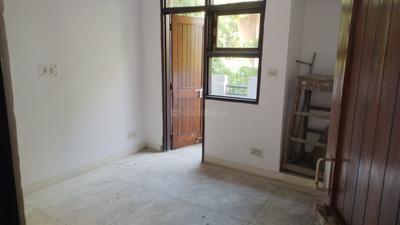 Bedroom Image of 1800 Sq.ft 3.5 BHK Apartment / Flat for sale in CGHS Sahara Apartment, Sector 6 Dwarka New Delhi for Rs. 28500000