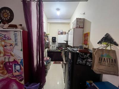 Kitchen Image of 750 Sq.ft 2 BHK Apartment / Flat for sale in Patel Nagar Ghaziabad for Rs. 4300000