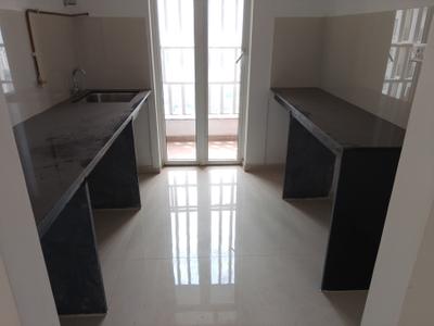 Kitchen Image of 900 Sq.ft 2 BHK Apartment / Flat for rent in Runwal The Central Park, Chinchwad Pune for Rs. 32000