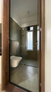 Bathroom Image of 2000 Sq.ft 3.5 BHK Apartment / Flat for sale in Ambar Zenith, Viman Nagar Pune for Rs. 24500000
