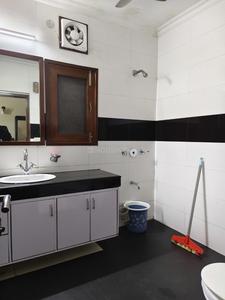 Kitchen Image of 1500 Sq.ft 3 BHK Apartment / Flat for sale in DDA Narmada Apartment, Alaknanda New Delhi for Rs. 29500000