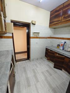 Kitchen Image of 1800 Sq.ft 3 BHK Apartment / Flat for rent in DDA Tarang Apartments, Patparganj New Delhi for Rs. 50000
