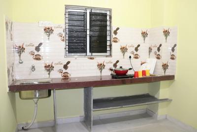 Kitchen Image of 750 Sq.ft 2 BHK Apartment / Flat for rent in Salt Lake City Kolkata for Rs. 22000