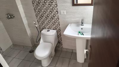 Image of 1495 Sq.ft 3 BHK Apartment / Flat for rent in Gulshan Ikebana, Sector 143, Noida for Rs. 35000