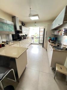 Kitchen Image of 2400 Sq.ft 3 BHK Apartment / Flat for sale in Juhu Mumbai for Rs. 100000000