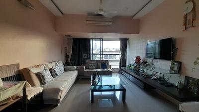 Hall Image of 900 Sq.ft 3 BHK Apartment / Flat for rent in Vile Parle East Mumbai for Rs. 90000